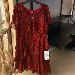 SLNY - Size 12 - Womens Dark Red Formal Dress